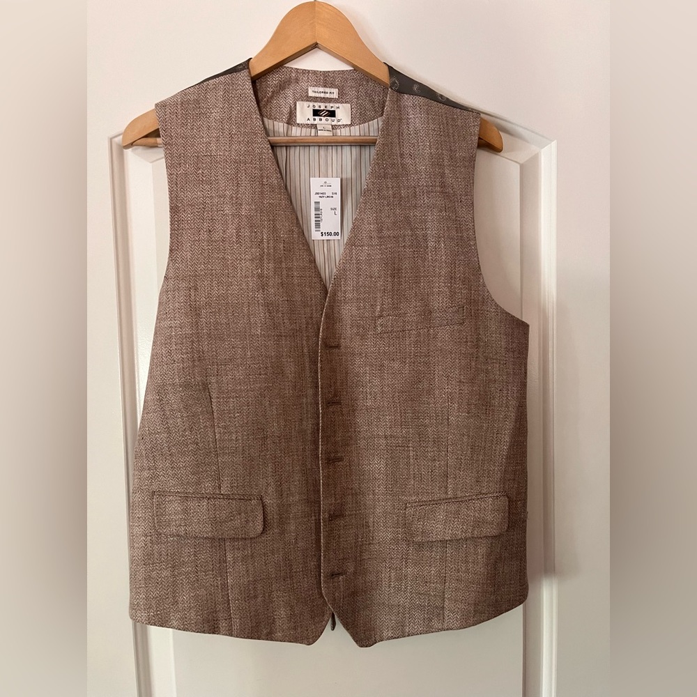 Men’s Tailored Vest. Size Large NWT